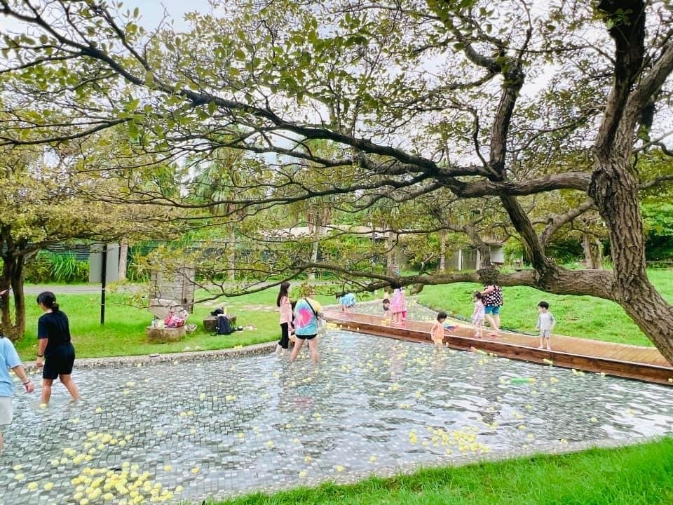 20251114-uqyp0 20251114-uqyp0