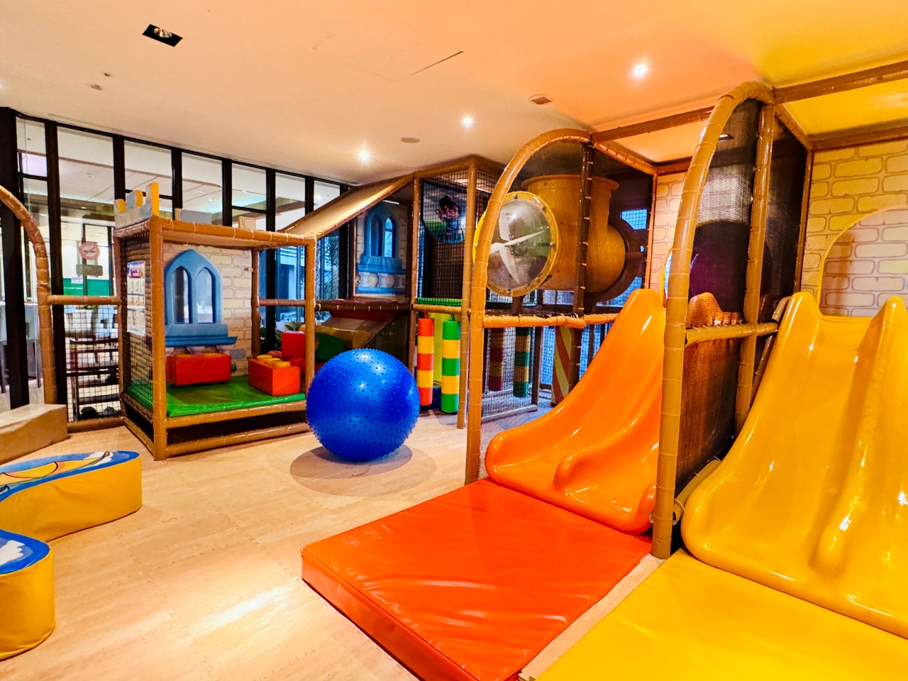 ★宜蘭親子住宿推薦★村却國際溫泉酒店，羅東住宿首選！最低價團購！房內雙湯池 x 限量升等星隅房 x 旺日不加價 x 一泊二食方案限時搶！