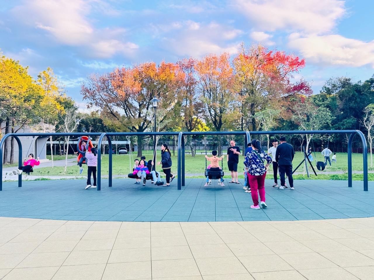 ★桃園親子景點推薦★傘儲酷公園,免費玩巨型運輸機遊戲場當小小傘兵,順遊大溪老街一日親子行程! - 第21張圖