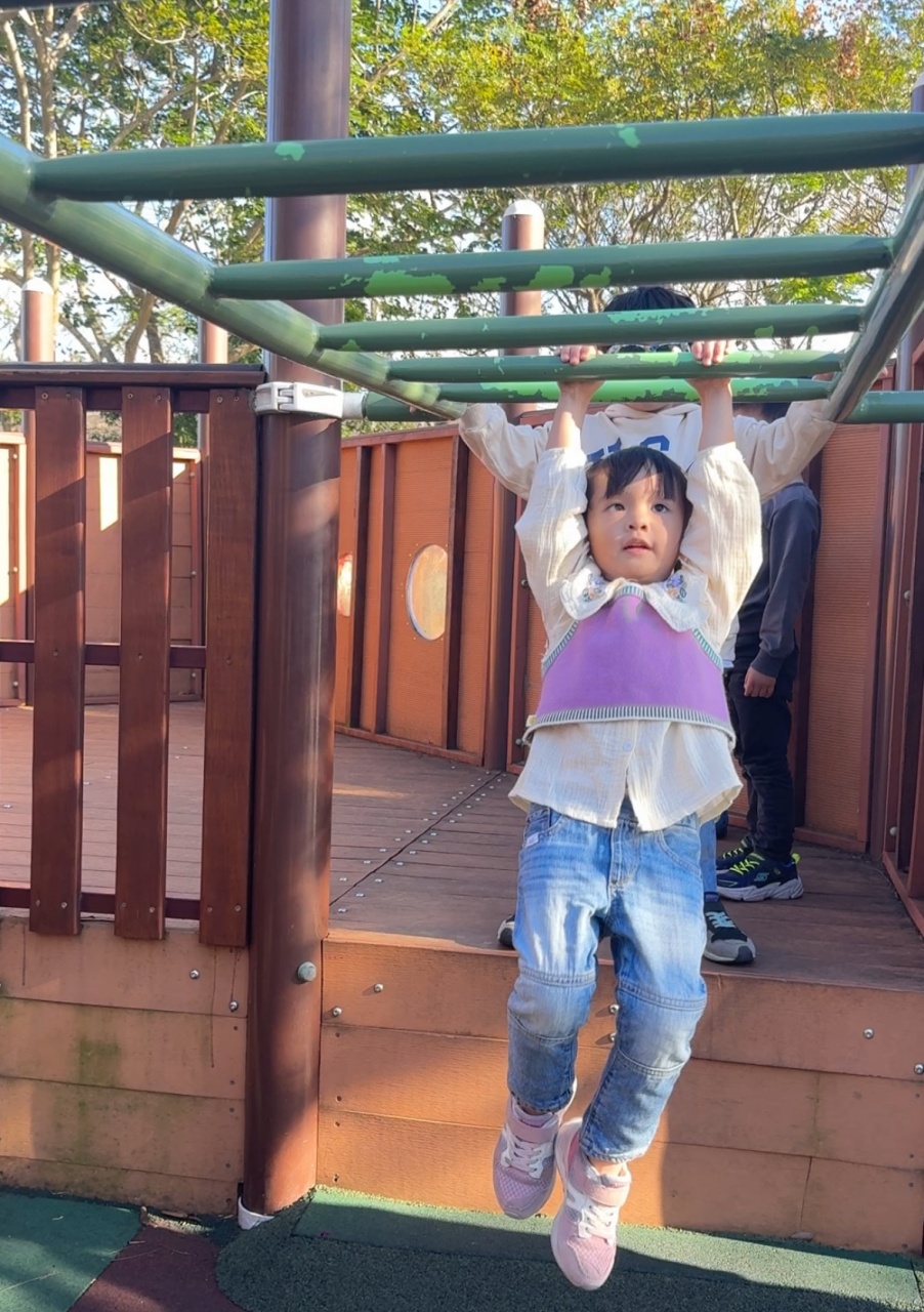 ★桃園親子景點★大溪河濱公園，賞落羽松兼放電，海盜船遊戲場、單車越野場、鄰近大溪老街，桃園大溪一日遊這樣玩！