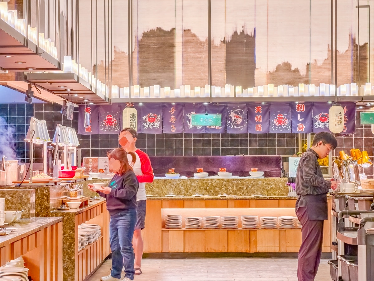 ★金門親子飯店推薦★金門最美湖景飯店『金湖飯店』,坐擁太湖美景、超萌水獺親子主題房、戰地特色遊戲室、露天泳池、SPA、高爾夫推桿!緊鄰昇恆昌免稅店,全家放鬆放電、逛街購物,一站滿足的五星級規格國際觀光飯店! - 第77張圖 ★金門親子飯店推薦★金門最美湖景飯店『金湖飯店』,坐擁太湖美景、超萌水獺親子主題房、戰地特色遊戲室、露天泳池、SPA、高爾夫推桿!緊鄰昇恆昌免稅店,全家放鬆放電、逛街購物,一站滿足的五星級規格國際觀光飯店!