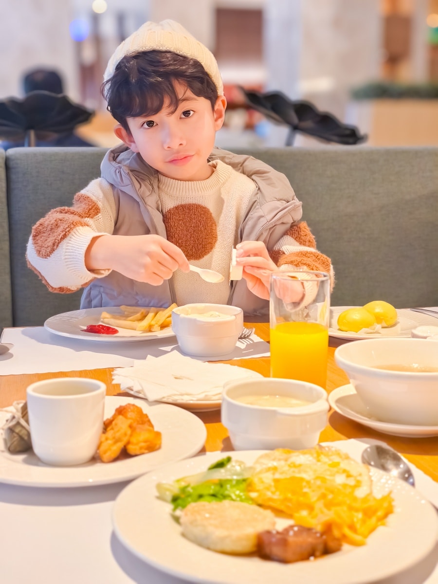 ★金門親子飯店推薦★金門最美湖景飯店『金湖飯店』,坐擁太湖美景、超萌水獺親子主題房、戰地特色遊戲室、露天泳池、SPA、高爾夫推桿!緊鄰昇恆昌免稅店,全家放鬆放電、逛街購物,一站滿足的五星級規格國際觀光飯店! - 第90張圖 ★金門親子飯店推薦★金門最美湖景飯店『金湖飯店』,坐擁太湖美景、超萌水獺親子主題房、戰地特色遊戲室、露天泳池、SPA、高爾夫推桿!緊鄰昇恆昌免稅店,全家放鬆放電、逛街購物,一站滿足的五星級規格國際觀光飯店!