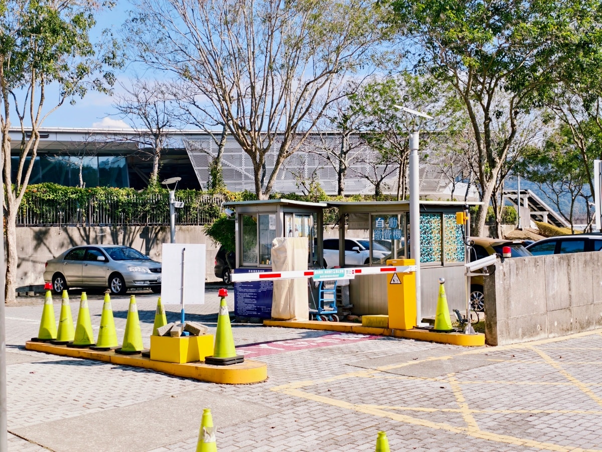 ★苗栗親子景點★免門票!臺灣客家文化園區:超吸睛玻璃空橋、客庄兒童館放電、客家擂茶體驗互動,晴雨天都好玩! - 第8張圖 ★苗栗親子景點★免門票!臺灣客家文化園區:超吸睛玻璃空橋、客庄兒童館放電、客家擂茶體驗互動,晴雨天都好玩!