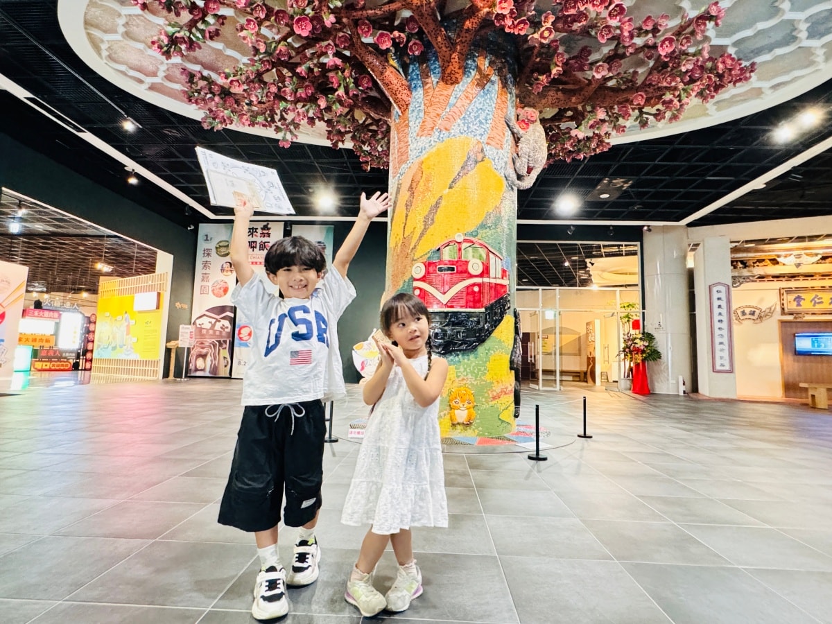 ★嘉義親子景點★嘉義市立博物館,六歲下免費入館,銅板價暢玩三層樓!開火車、兒童廳超好玩,室內避暑、雨天備案,親子玩樂一日遊推薦! - 第8張圖 ★嘉義親子景點★嘉義市立博物館,六歲下免費入館,銅板價暢玩三層樓!開火車、兒童廳超好玩,室內避暑、雨天備案,親子玩樂一日遊推薦!
