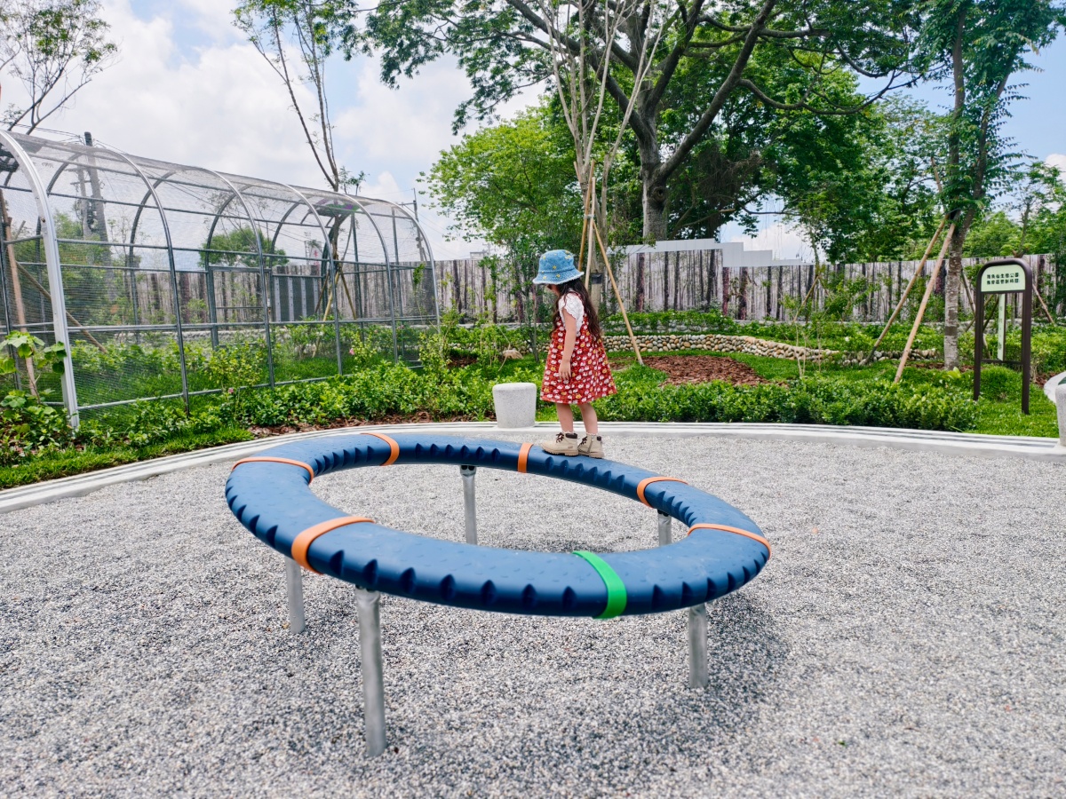 ★台中最新親子景點★東勢獨角仙生態公園，全台首創獨角仙撫育基地，4.8米羽化之塔超刺激、35種遊戲體驗、夏日戲水區，放電兼科普教育、順遊客家文化園區，免門票親子新亮點！！