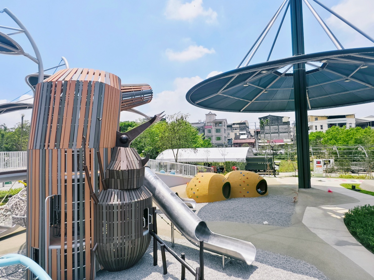 ★台中最新親子景點★東勢獨角仙生態公園，全台首創獨角仙撫育基地，4.8米羽化之塔超刺激、35種遊戲體驗、夏日戲水區，放電兼科普教育、順遊客家文化園區，免門票親子新亮點！！