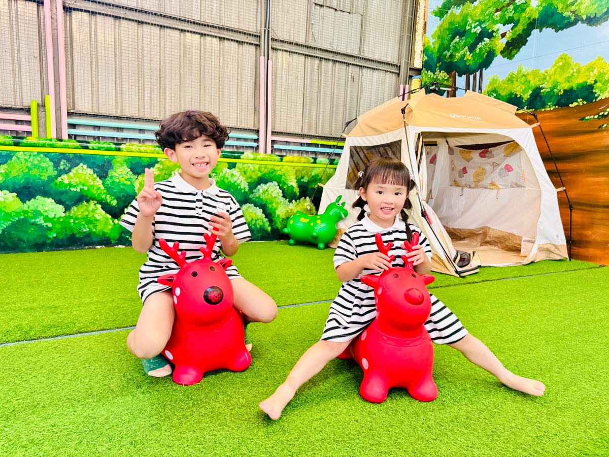 ★宜蘭親子景點★礁溪六隻蝦釣蝦場,新手、親子友善,乾淨無菸的釣蝦體驗,現烤泰國蝦、放電遊戲區,親子一日遊推薦! - 第29張圖 ★宜蘭親子景點★礁溪六隻蝦釣蝦場,新手、親子友善,乾淨無菸的釣蝦體驗,現烤泰國蝦、放電遊戲區,親子一日遊推薦!