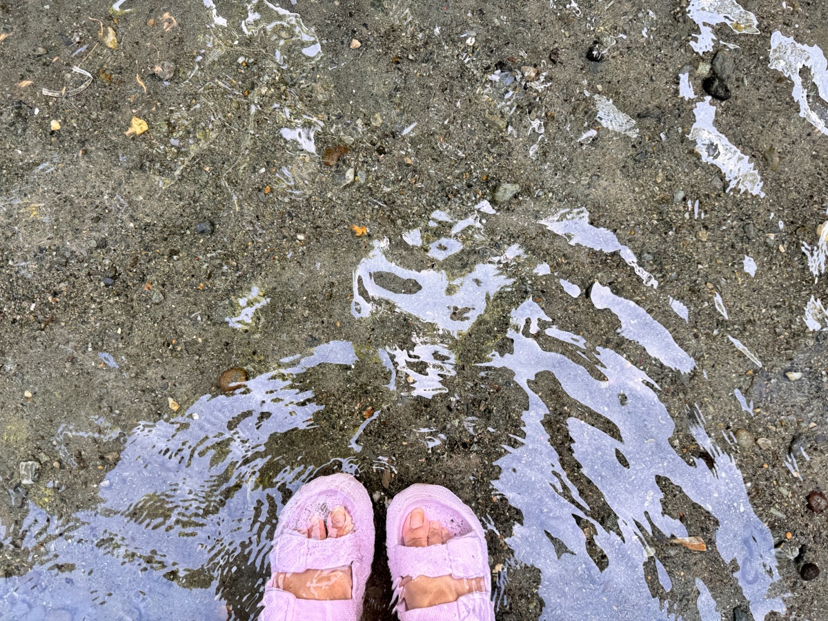 ★宜蘭親子景點★『東岳湧泉公園』免門票免費停車!天然冰冷湧泉,水淺好玩、夏日避暑的水樂園,親子一日遊推薦! - 第14張圖 ★宜蘭親子景點★『東岳湧泉公園』免門票免費停車!天然冰冷湧泉,水淺好玩、夏日避暑的水樂園,親子一日遊推薦!