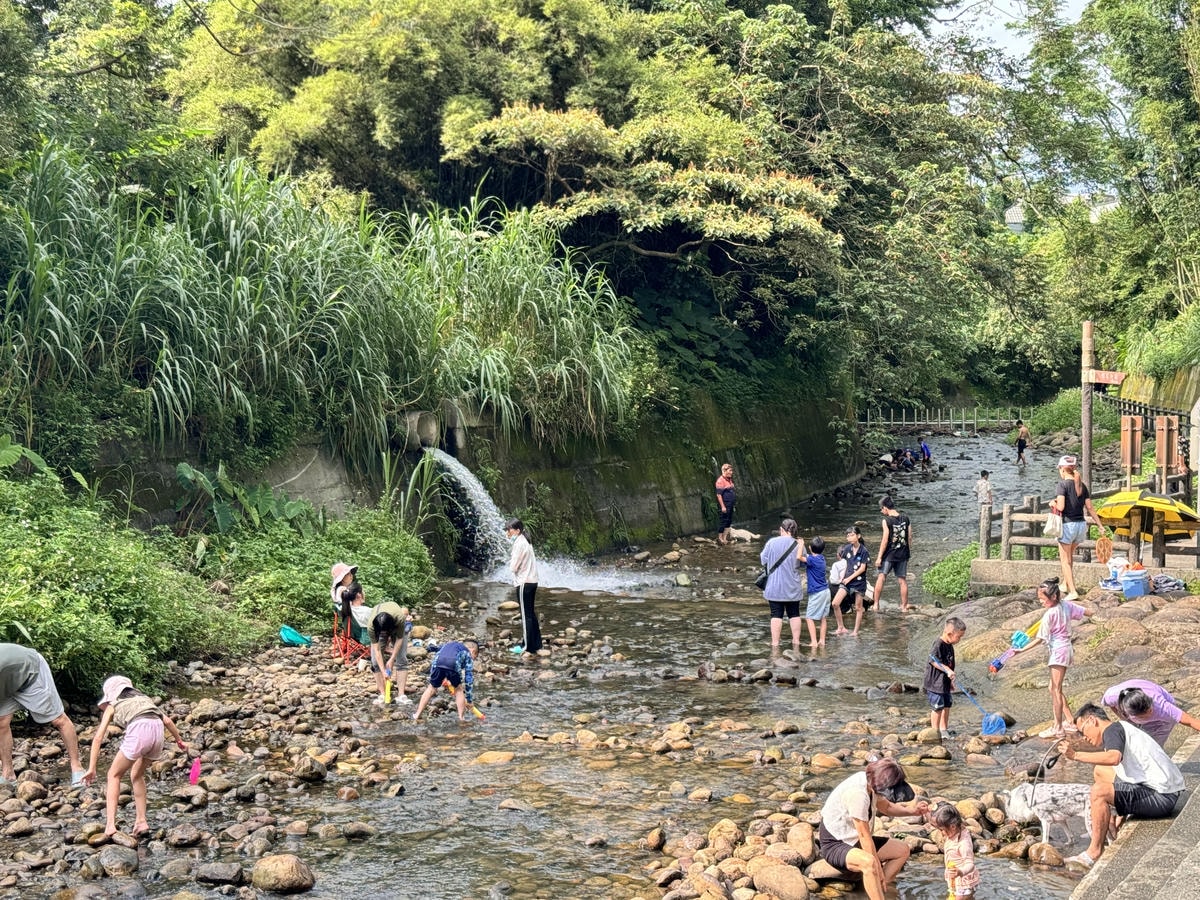 ★桃園親子景點推薦★『千層瀑布』夏日消暑秘境,免上山就能抵達 ★桃園親子景點推薦★『千層瀑布』夏日消暑秘境,免上山就能抵達