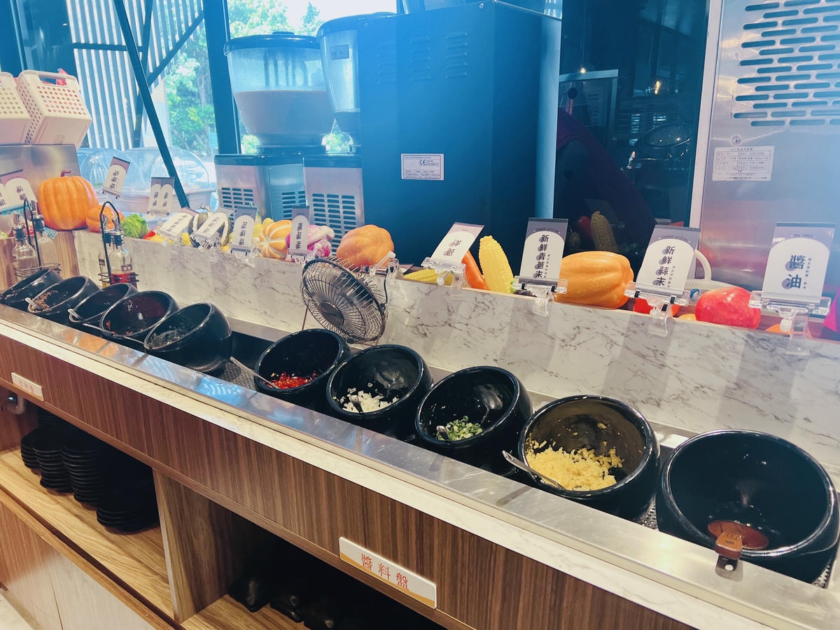 ★高雄●左營*圓砌鴛鴦升降鍋物,平日午餐只要$268起,自助 ★高雄●左營*圓砌鴛鴦升降鍋物,平日午餐只要$268起,自助