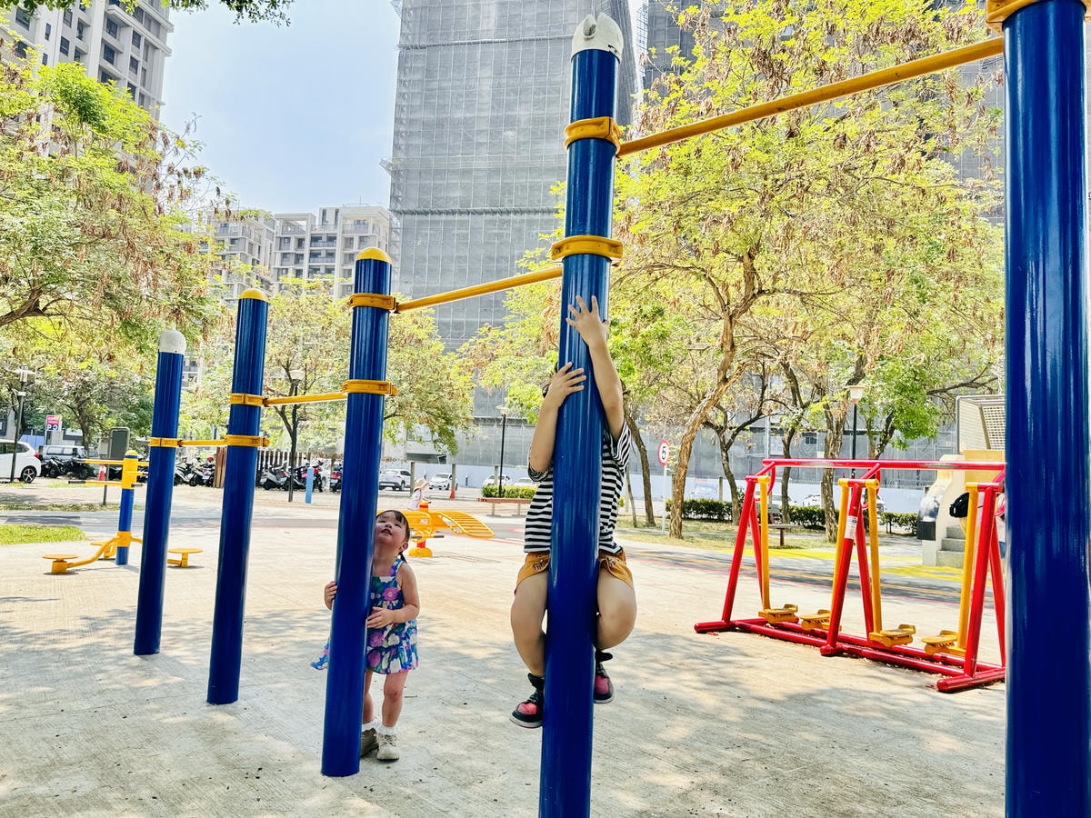 ★台中親子景點推薦★泉源兒童主題特色遊戲場,台中首座兒童交通 ★台中親子景點推薦★泉源兒童主題特色遊戲場,台中首座兒童交通