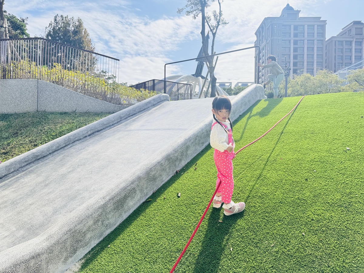 ★桃園親子景點推薦★桃園最新特色公園『龍潭運動公園』全面翻新 ★桃園親子景點推薦★桃園最新特色公園『龍潭運動公園』全面翻新