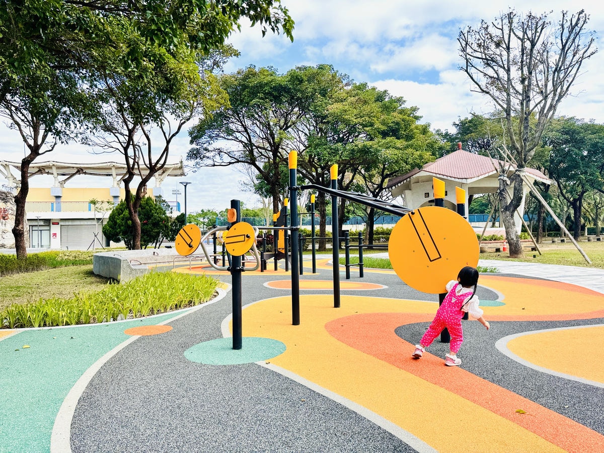 ★桃園親子景點推薦★桃園最新特色公園『龍潭運動公園』全面翻新 ★桃園親子景點推薦★桃園最新特色公園『龍潭運動公園』全面翻新
