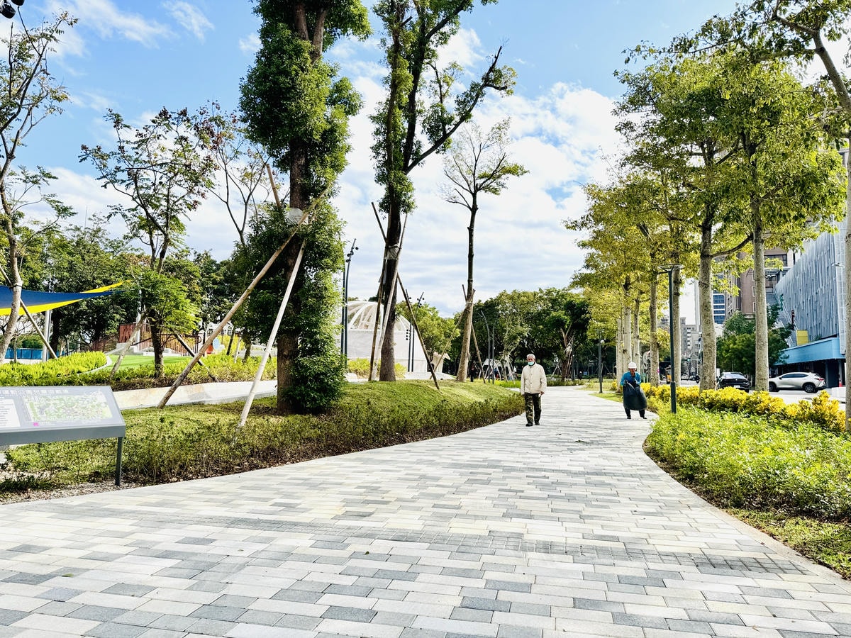 ★桃園親子景點推薦★桃園最新特色公園『龍潭運動公園』全面翻新 ★桃園親子景點推薦★桃園最新特色公園『龍潭運動公園』全面翻新