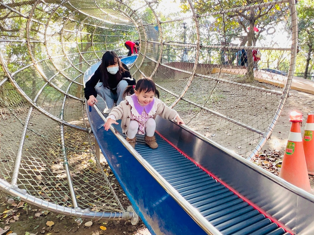 ★桃園親子景點推薦★桃園最新特色公園『龍潭運動公園』全面翻新
