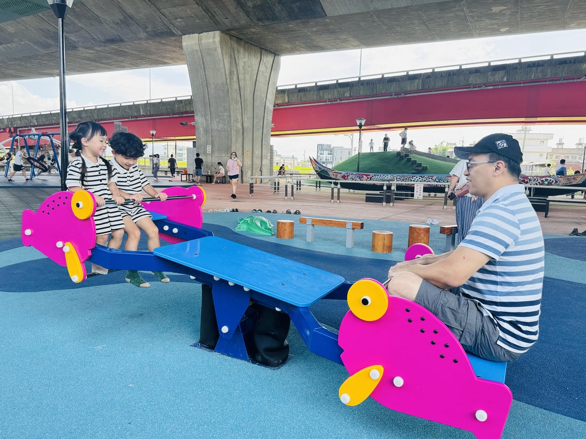 ★宜蘭親子景點推薦★礁溪二龍之心親子公園全新登場,超吸睛的龍 ★宜蘭親子景點推薦★礁溪二龍之心親子公園全新登場,超吸睛的龍