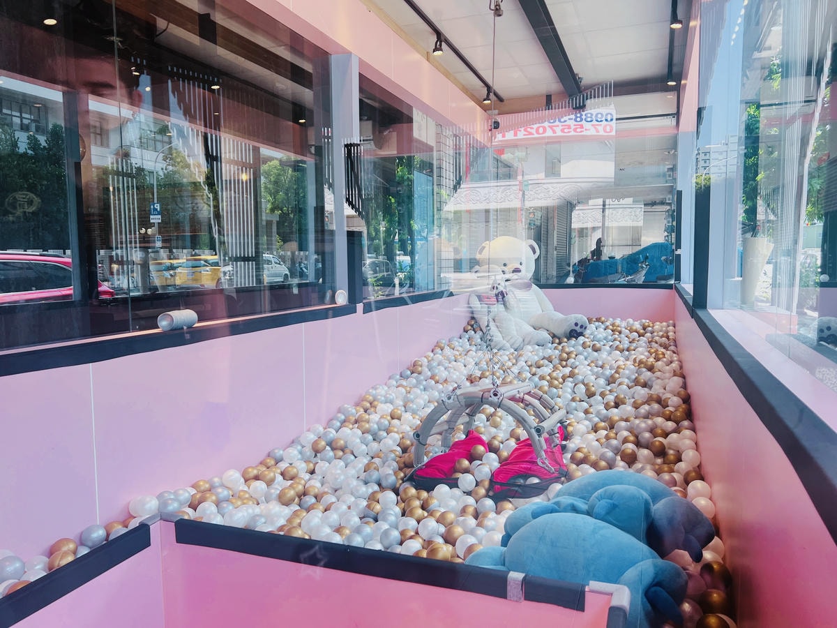 ★高雄●左營*圓砌鴛鴦升降鍋物,平日午餐只要$268起,自助 ★高雄●左營*圓砌鴛鴦升降鍋物,平日午餐只要$268起,自助