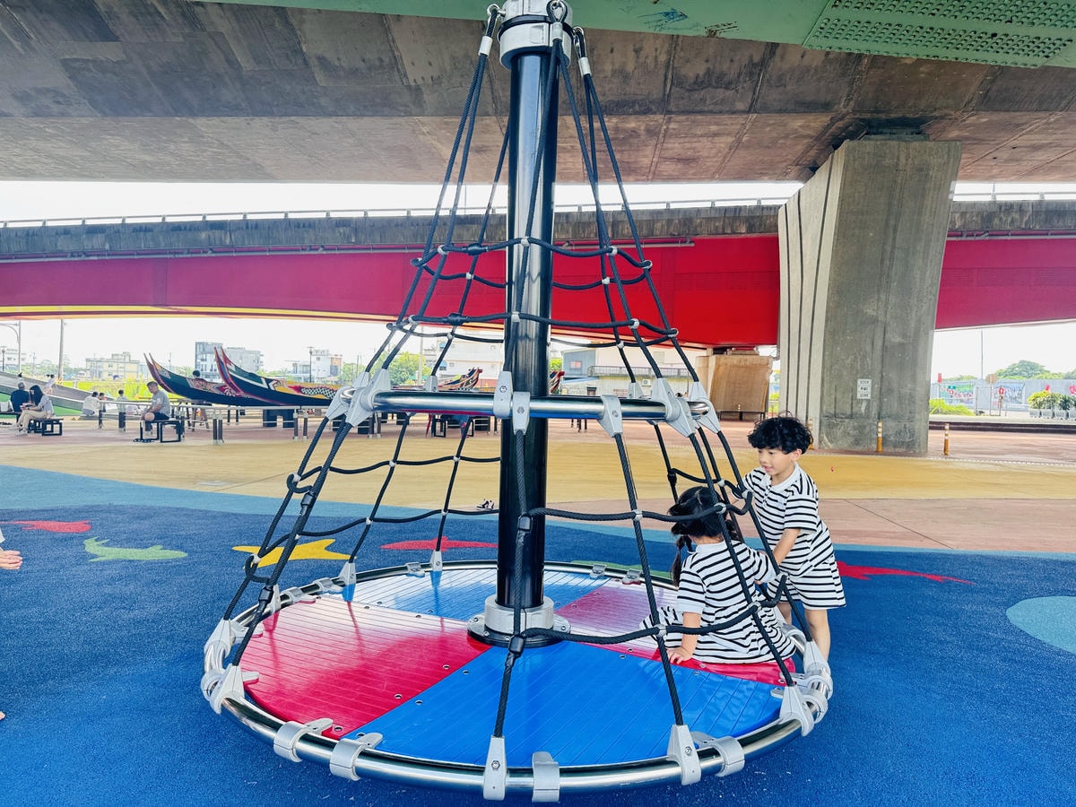 ★宜蘭親子景點推薦★礁溪二龍之心親子公園全新登場,超吸睛的龍 ★宜蘭親子景點推薦★礁溪二龍之心親子公園全新登場,超吸睛的龍