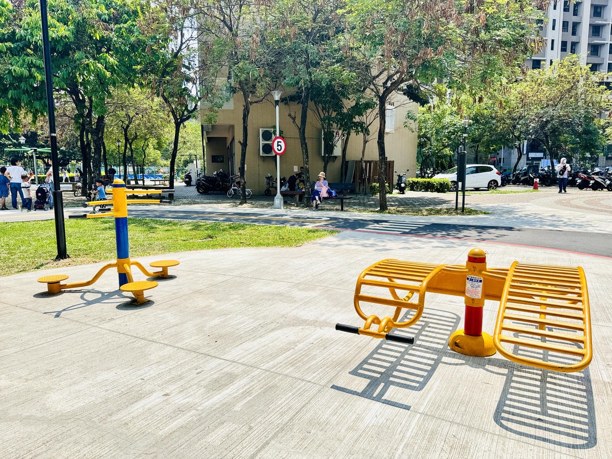 ★台中親子景點推薦★泉源兒童主題特色遊戲場,台中首座兒童交通 ★台中親子景點推薦★泉源兒童主題特色遊戲場,台中首座兒童交通