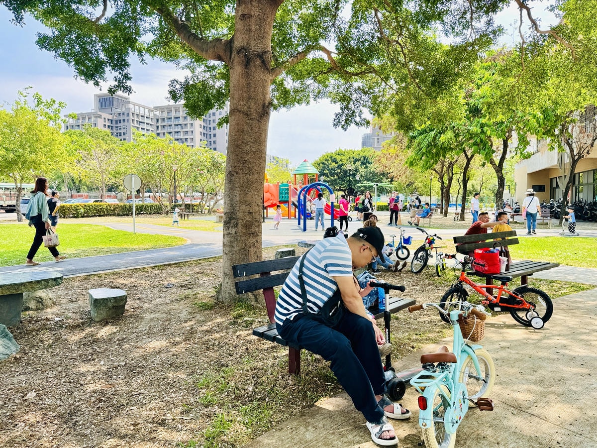 ★台中親子景點推薦★泉源兒童主題特色遊戲場,台中首座兒童交通 ★台中親子景點推薦★泉源兒童主題特色遊戲場,台中首座兒童交通