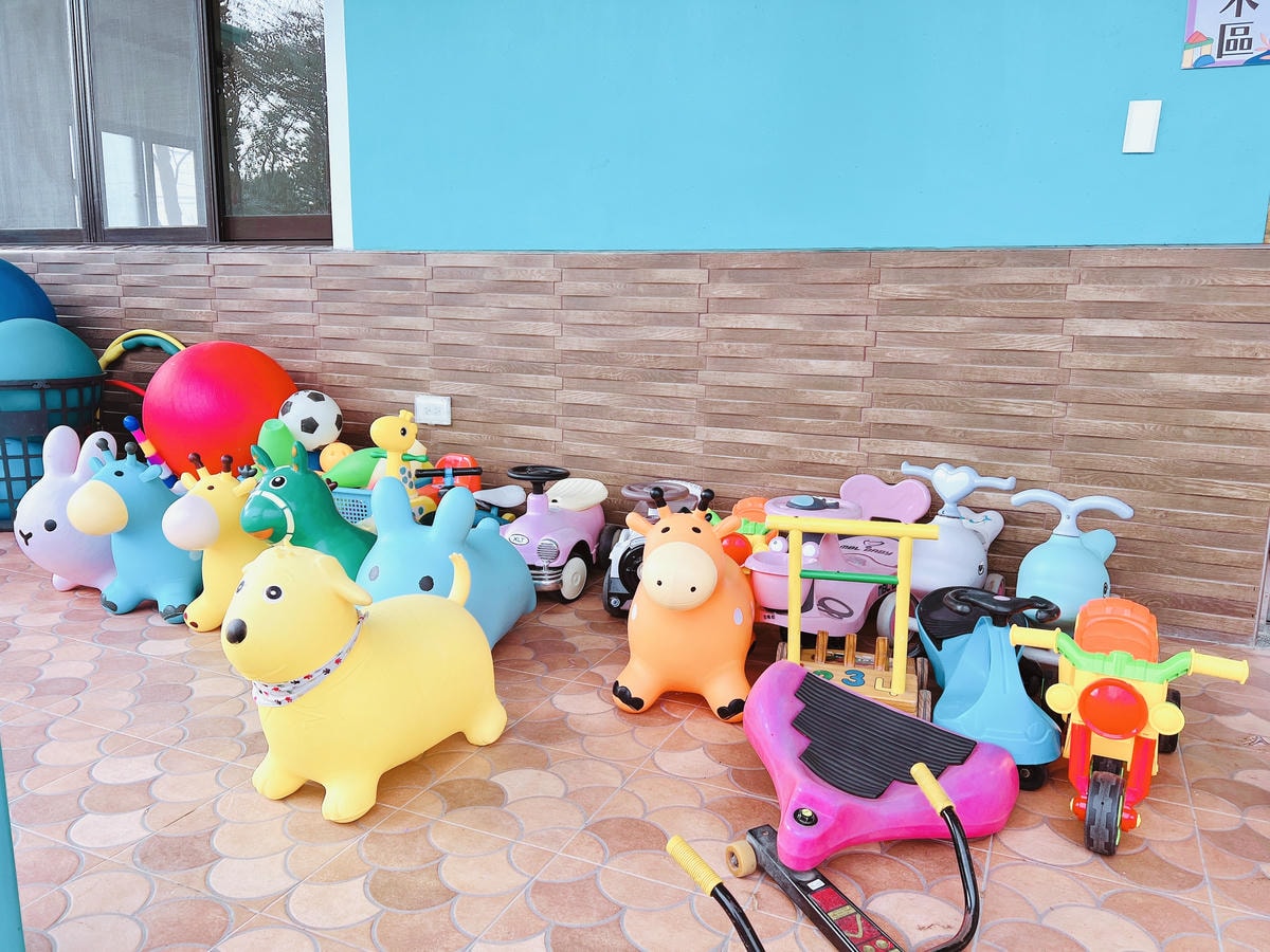 ★彰化●長頸鹿休閒農場*週末限定親子點,親子手搖船、電動車、 ★彰化●長頸鹿休閒農場*週末限定親子點,親子手搖船、電動車、