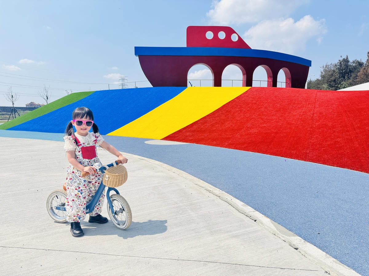 ★彰化親子景點推薦★『嬉濱海豚公園』彰化首座濱海特色遊戲場, ★彰化親子景點推薦★『嬉濱海豚公園』彰化首座濱海特色遊戲場,