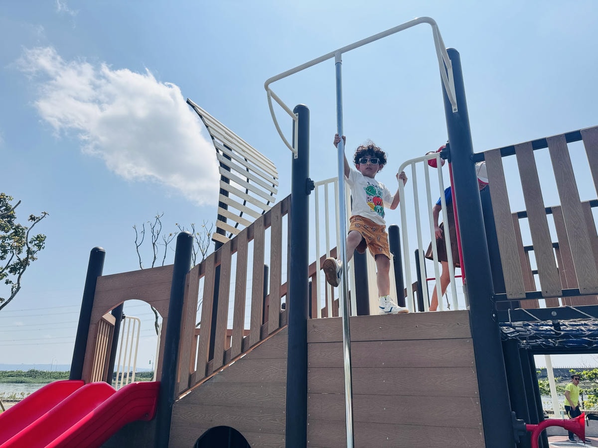 ★彰化親子景點推薦★『嬉濱海豚公園』彰化首座濱海特色遊戲場, ★彰化親子景點推薦★『嬉濱海豚公園』彰化首座濱海特色遊戲場,