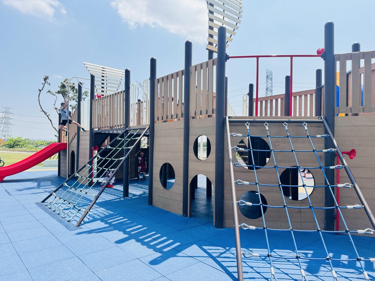 ★彰化親子景點推薦★『嬉濱海豚公園』彰化首座濱海特色遊戲場, ★彰化親子景點推薦★『嬉濱海豚公園』彰化首座濱海特色遊戲場,