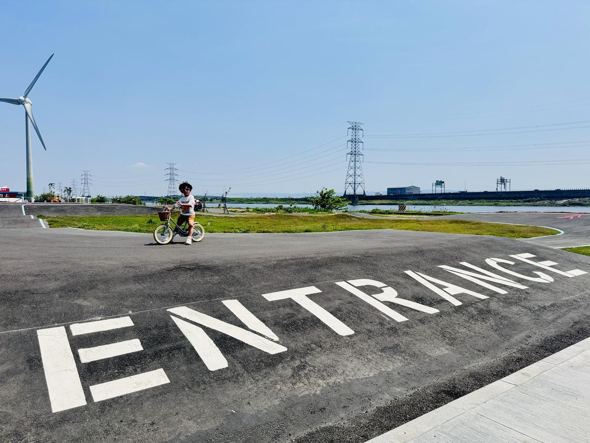 ★彰化親子景點推薦★『嬉濱海豚公園』彰化首座濱海特色遊戲場, ★彰化親子景點推薦★『嬉濱海豚公園』彰化首座濱海特色遊戲場,