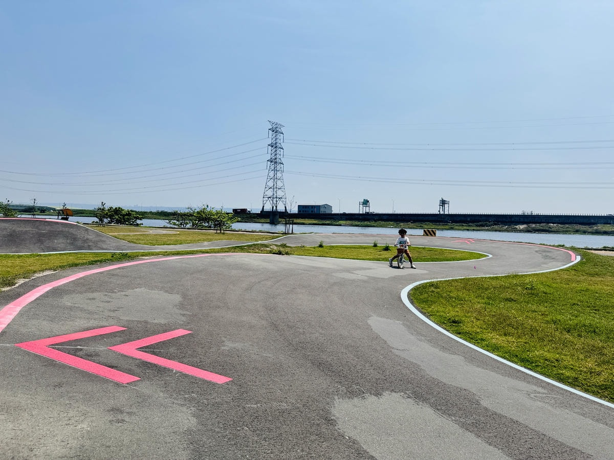 ★彰化親子景點推薦★『嬉濱海豚公園』彰化首座濱海特色遊戲場, ★彰化親子景點推薦★『嬉濱海豚公園』彰化首座濱海特色遊戲場,