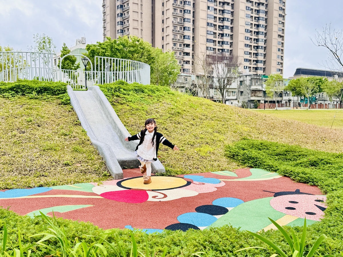 ★桃園親子景點推薦★最新旗艦遊戲場『八德楓樹腳公園』,有16 ★桃園親子景點推薦★最新旗艦遊戲場『八德楓樹腳公園』,有16