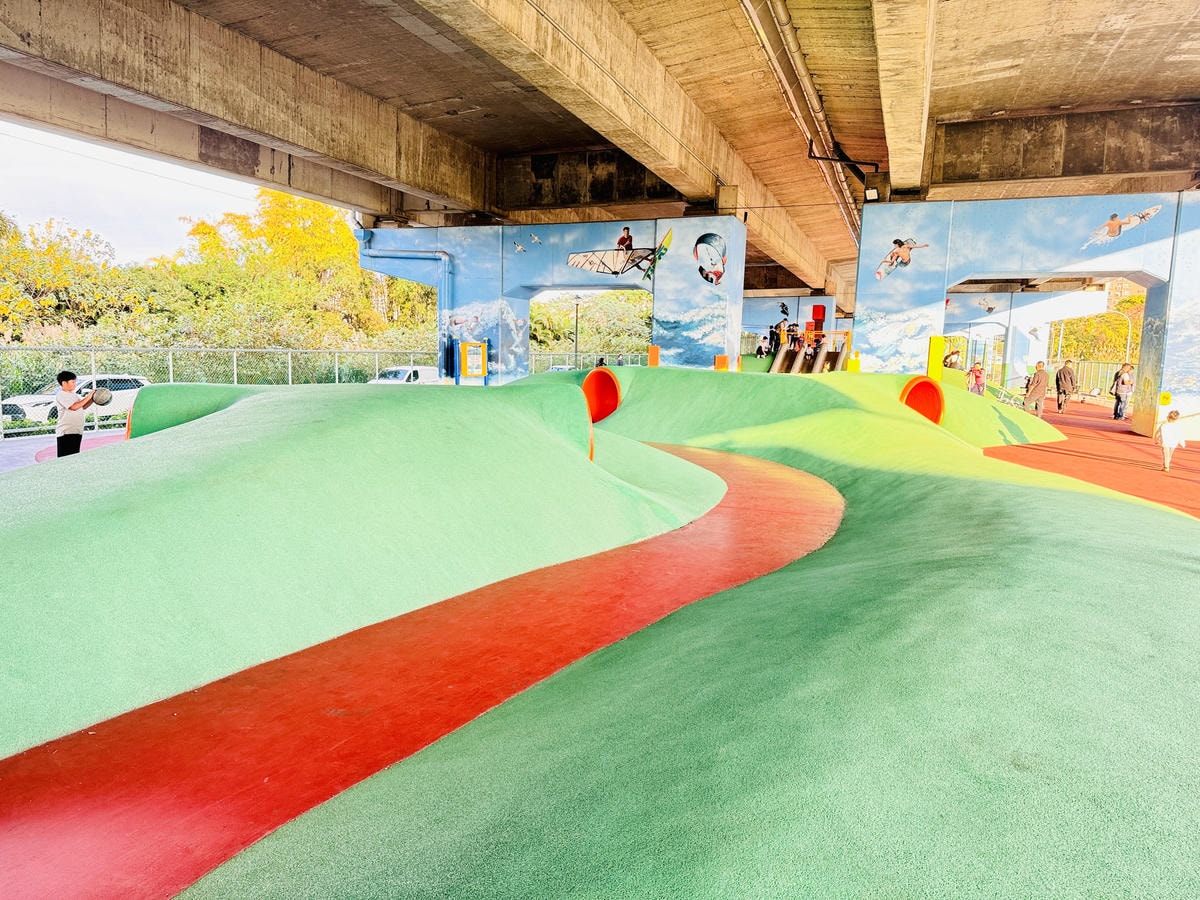 ★桃園★國2橋下兒童冒險公園，全新整修後更好玩！兒童遊戲區、
