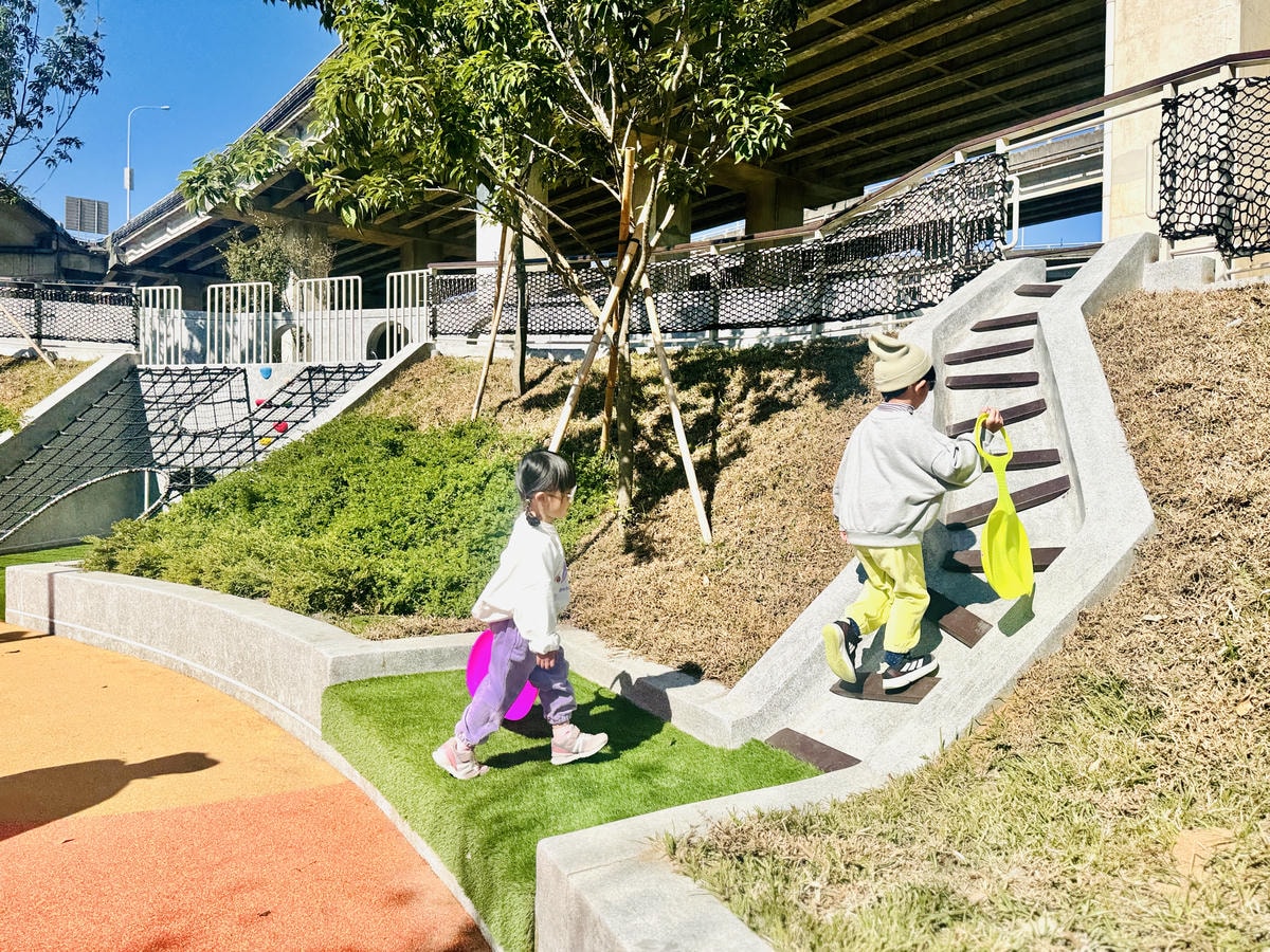 ★桃園親子景點推薦★桃園最新特色遊戲場『平鎮運動公園』,全新 ★桃園親子景點推薦★桃園最新特色遊戲場『平鎮運動公園』,全新