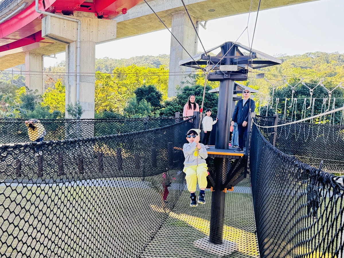 ★桃園親子景點推薦★桃園最新特色遊戲場『平鎮運動公園』,全新 ★桃園親子景點推薦★桃園最新特色遊戲場『平鎮運動公園』,全新