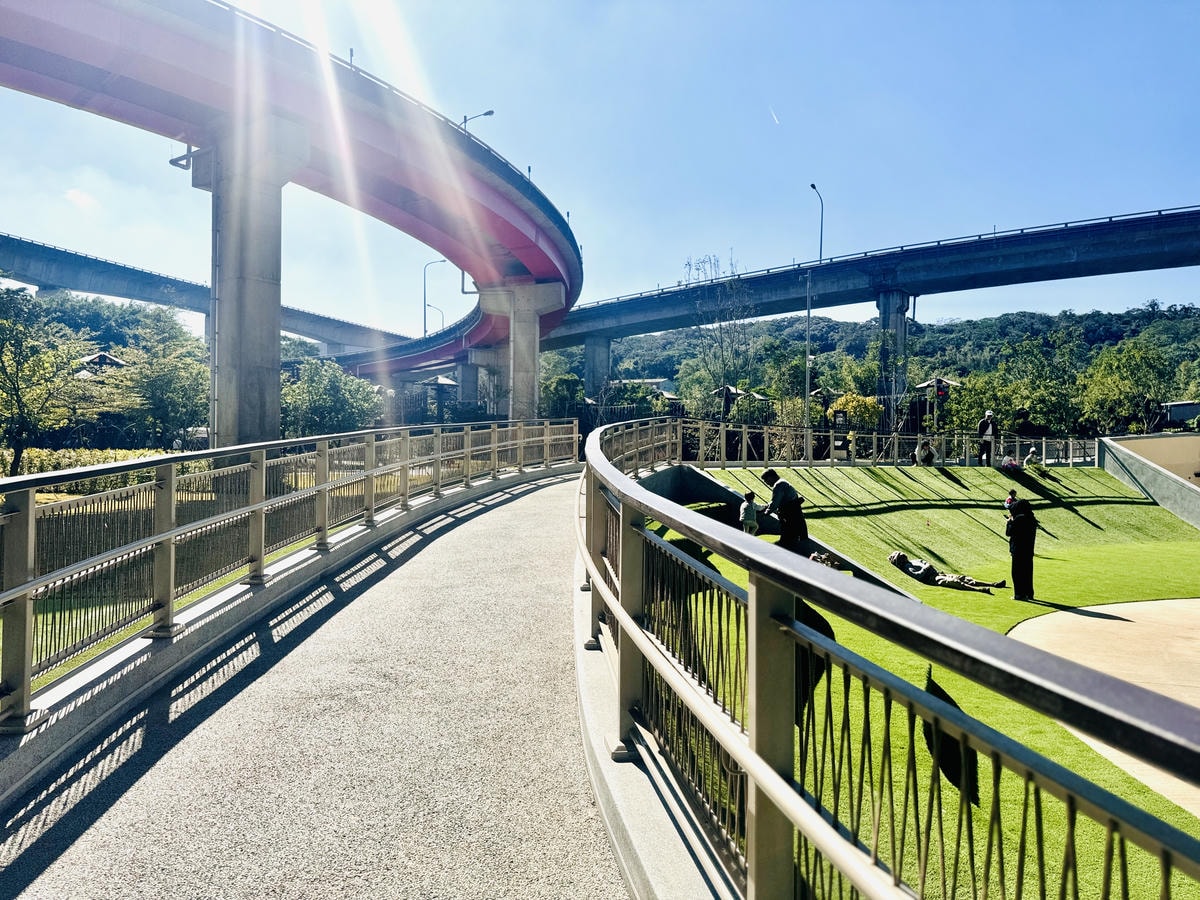 ★桃園親子景點推薦★桃園最新特色遊戲場『平鎮運動公園』,全新 ★桃園親子景點推薦★桃園最新特色遊戲場『平鎮運動公園』,全新