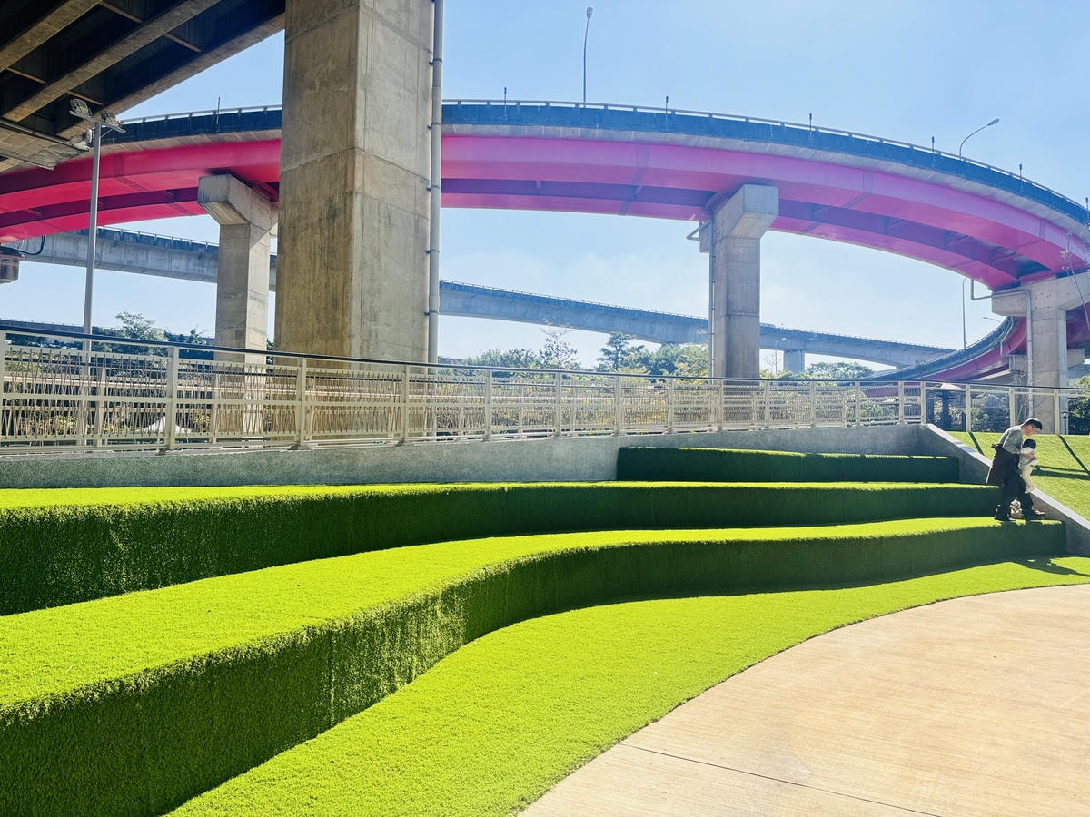 ★桃園親子景點推薦★桃園最新特色遊戲場『平鎮運動公園』,全新 ★桃園親子景點推薦★桃園最新特色遊戲場『平鎮運動公園』,全新