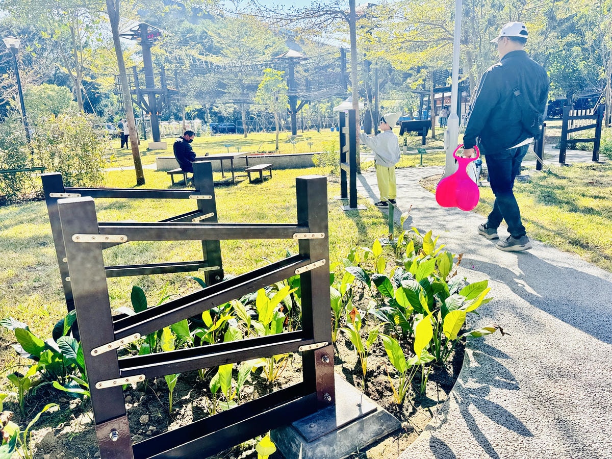 ★桃園親子景點推薦★桃園最新特色遊戲場『平鎮運動公園』,全新 ★桃園親子景點推薦★桃園最新特色遊戲場『平鎮運動公園』,全新