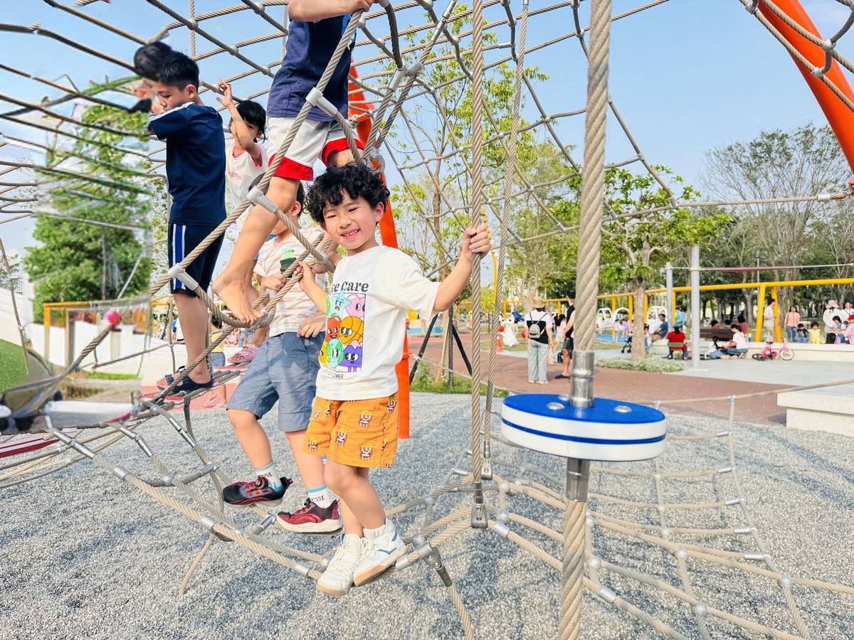 ★彰化親子景點推薦★『田尾怡心園』特色遊戲場萌度爆表，磨石子