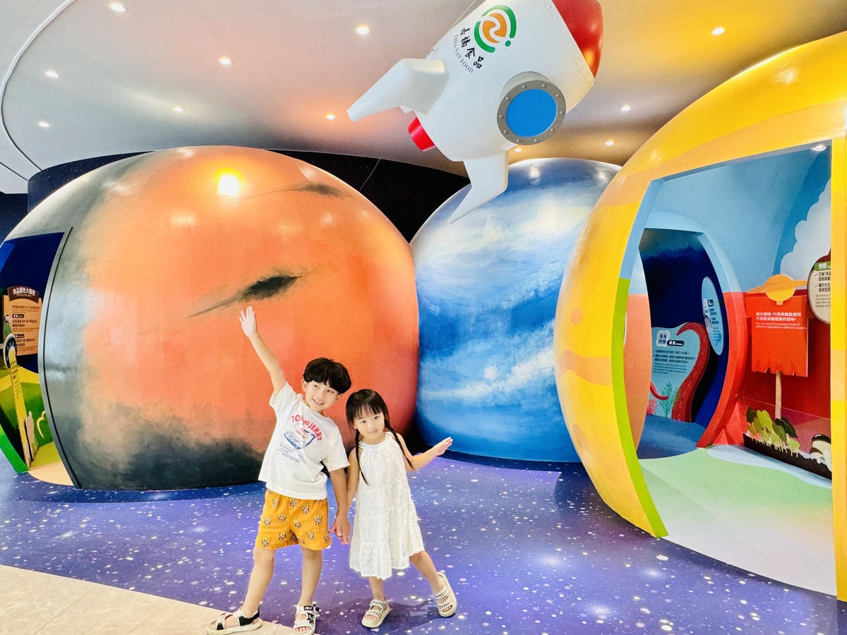 ★嘉義親子景點推薦★超好拍星際主題『丸聚星球』,一秒到夢幻星 ★嘉義親子景點推薦★超好拍星際主題『丸聚星球』,一秒到夢幻星