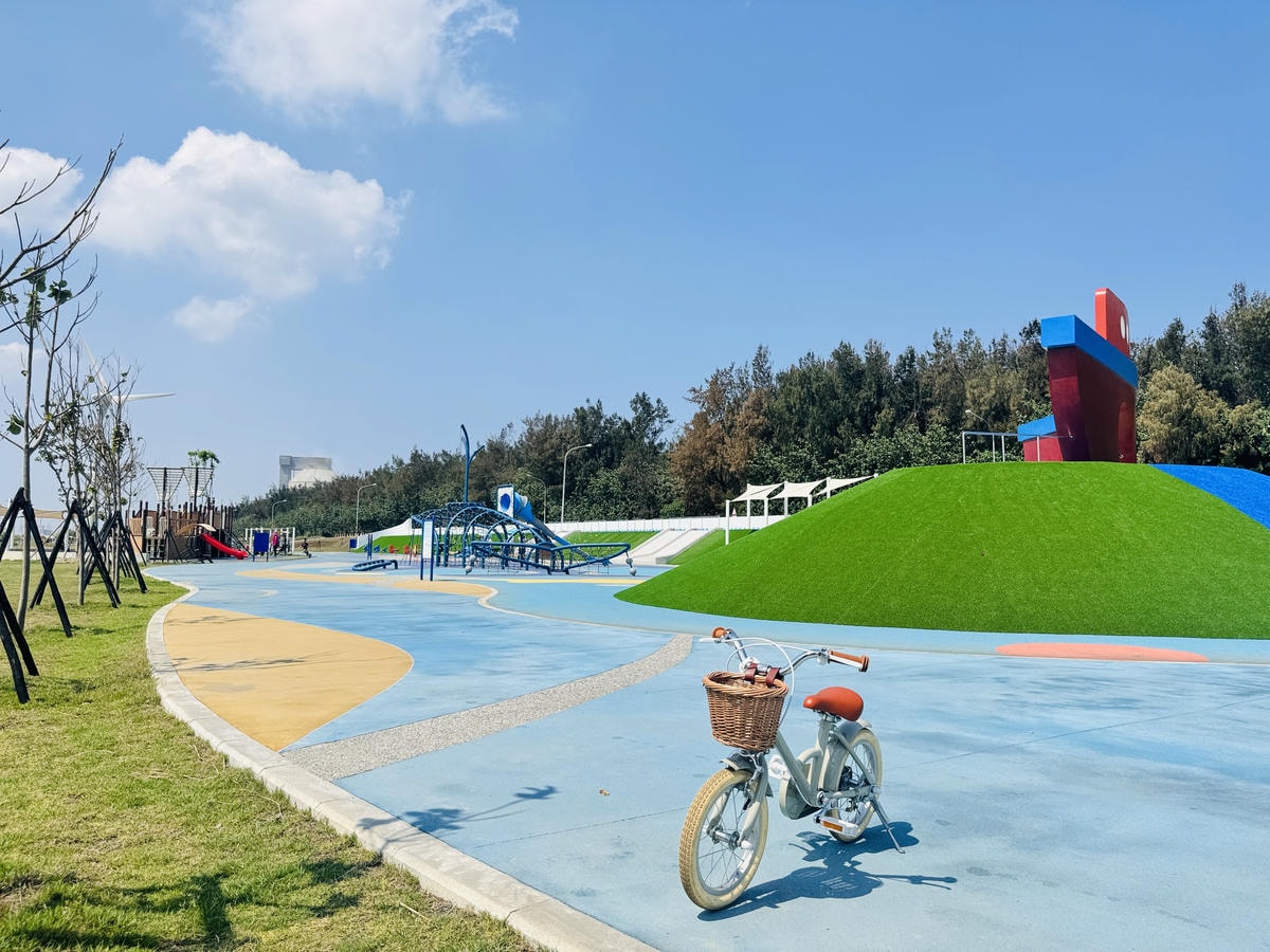 ★彰化親子景點推薦★『嬉濱海豚公園』彰化首座濱海特色遊戲場, ★彰化親子景點推薦★『嬉濱海豚公園』彰化首座濱海特色遊戲場,