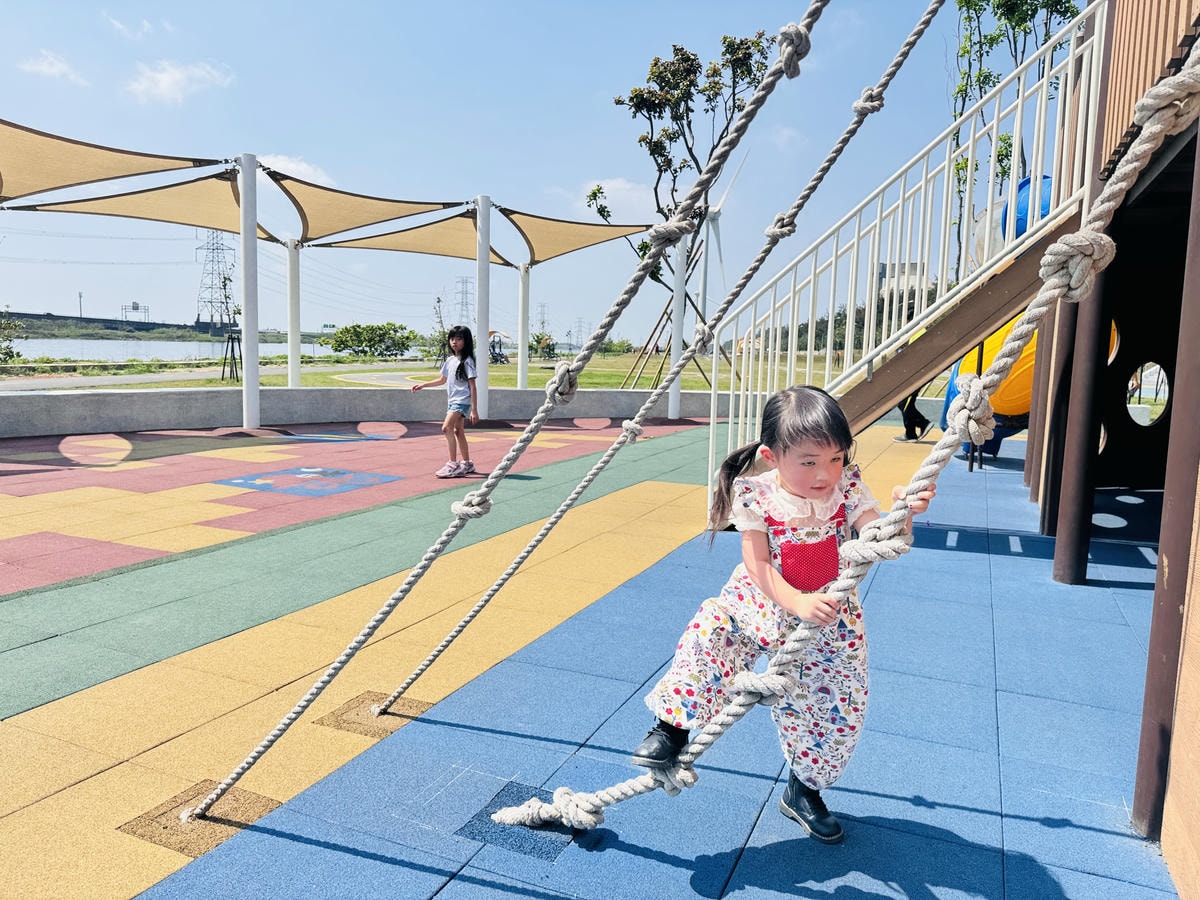 ★彰化親子景點推薦★『嬉濱海豚公園』彰化首座濱海特色遊戲場, ★彰化親子景點推薦★『嬉濱海豚公園』彰化首座濱海特色遊戲場,