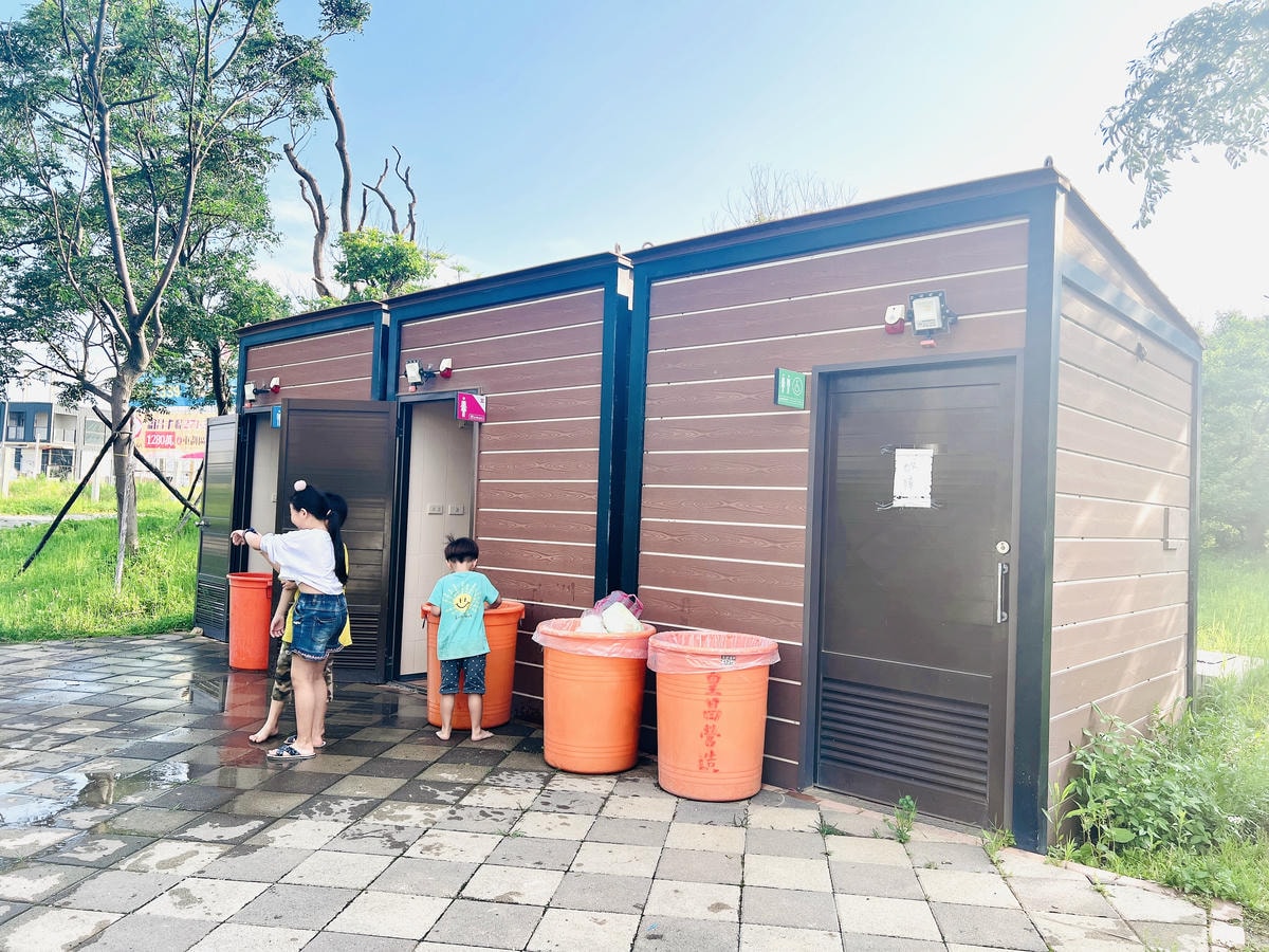 ★桃園●觀音*水之丘特色公園*來趣玩藍白色系度假風的滑水道, ★桃園●觀音*水之丘特色公園*來趣玩藍白色系度假風的滑水道,