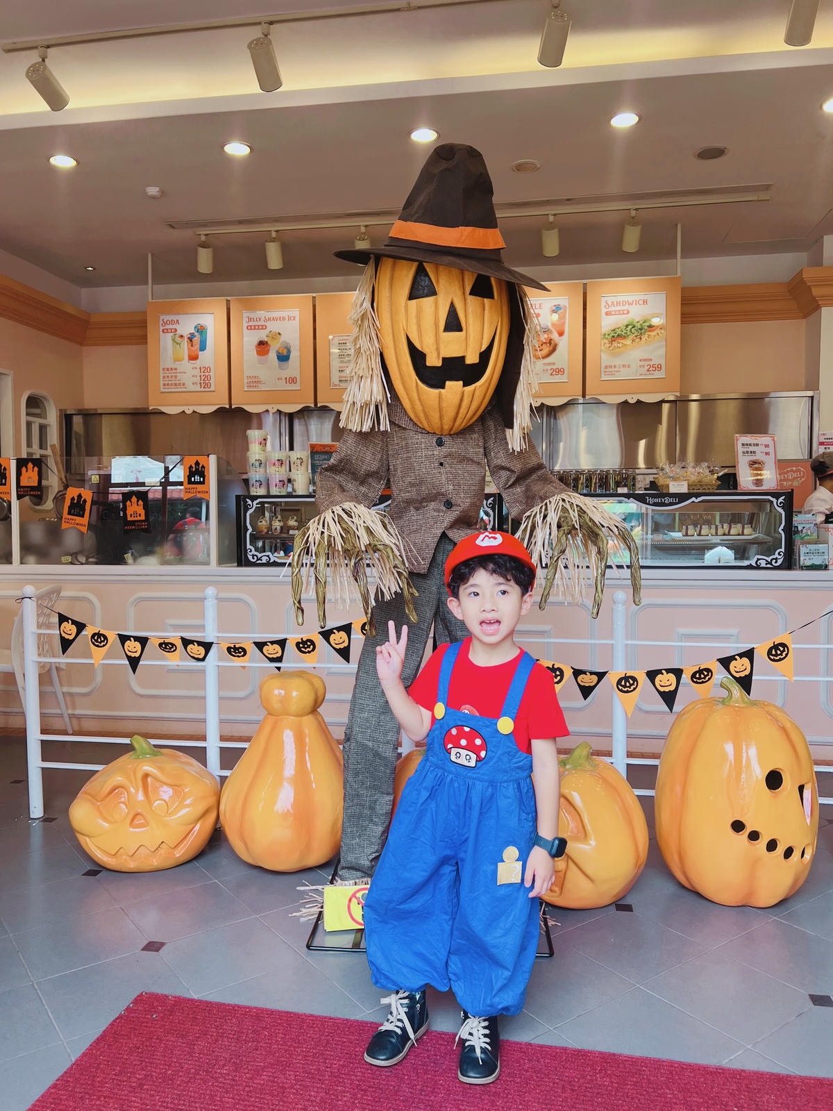 ★新竹●關西＊六福村主題遊樂園＊號稱台版環球影城，水陸都好玩
