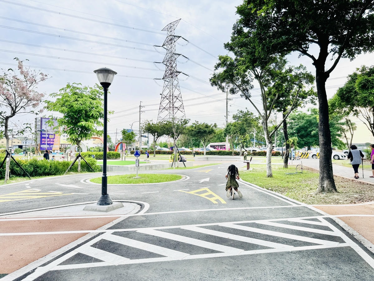 ★彰化親子景點推薦★全新2.0『 社頭公園 』新登場,全台唯 ★彰化親子景點推薦★全新2.0『 社頭公園 』新登場,全台唯