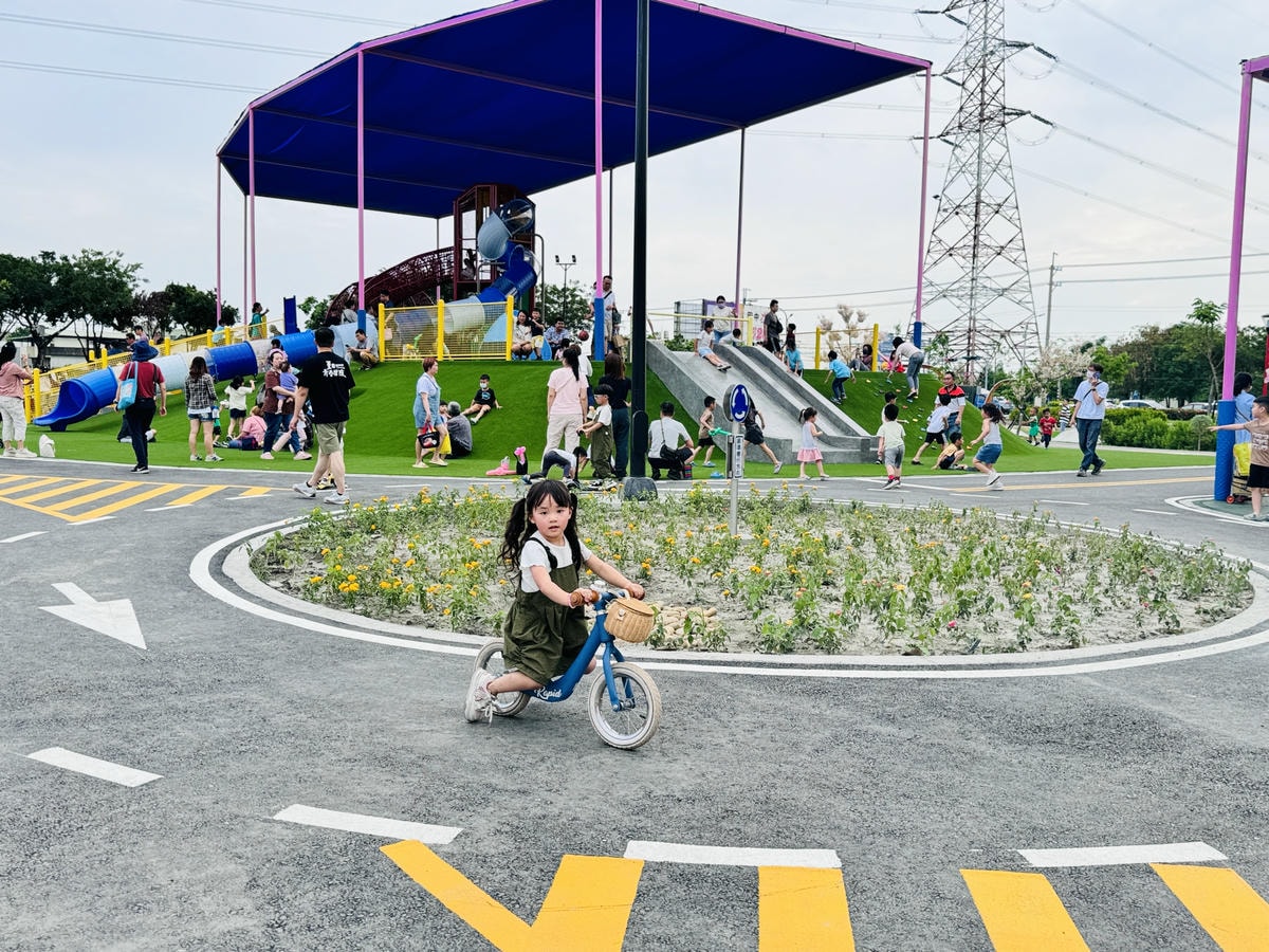 ★彰化親子景點推薦★全新2.0『 社頭公園 』新登場,全台唯 ★彰化親子景點推薦★全新2.0『 社頭公園 』新登場,全台唯