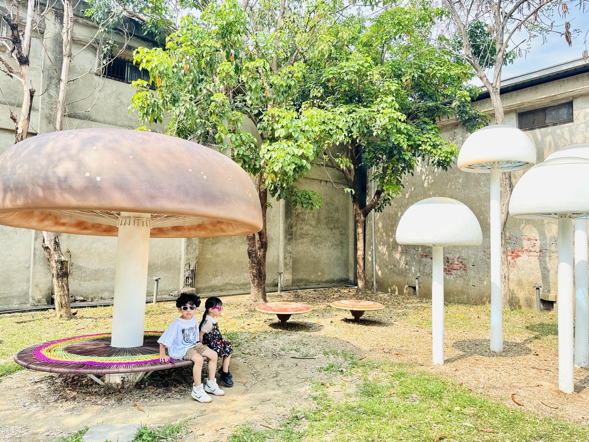 ★嘉義●中埔*中埔穀倉農創園區,全台唯一的穀倉星巴克、夢幻兒 ★嘉義●中埔*中埔穀倉農創園區,全台唯一的穀倉星巴克、夢幻兒