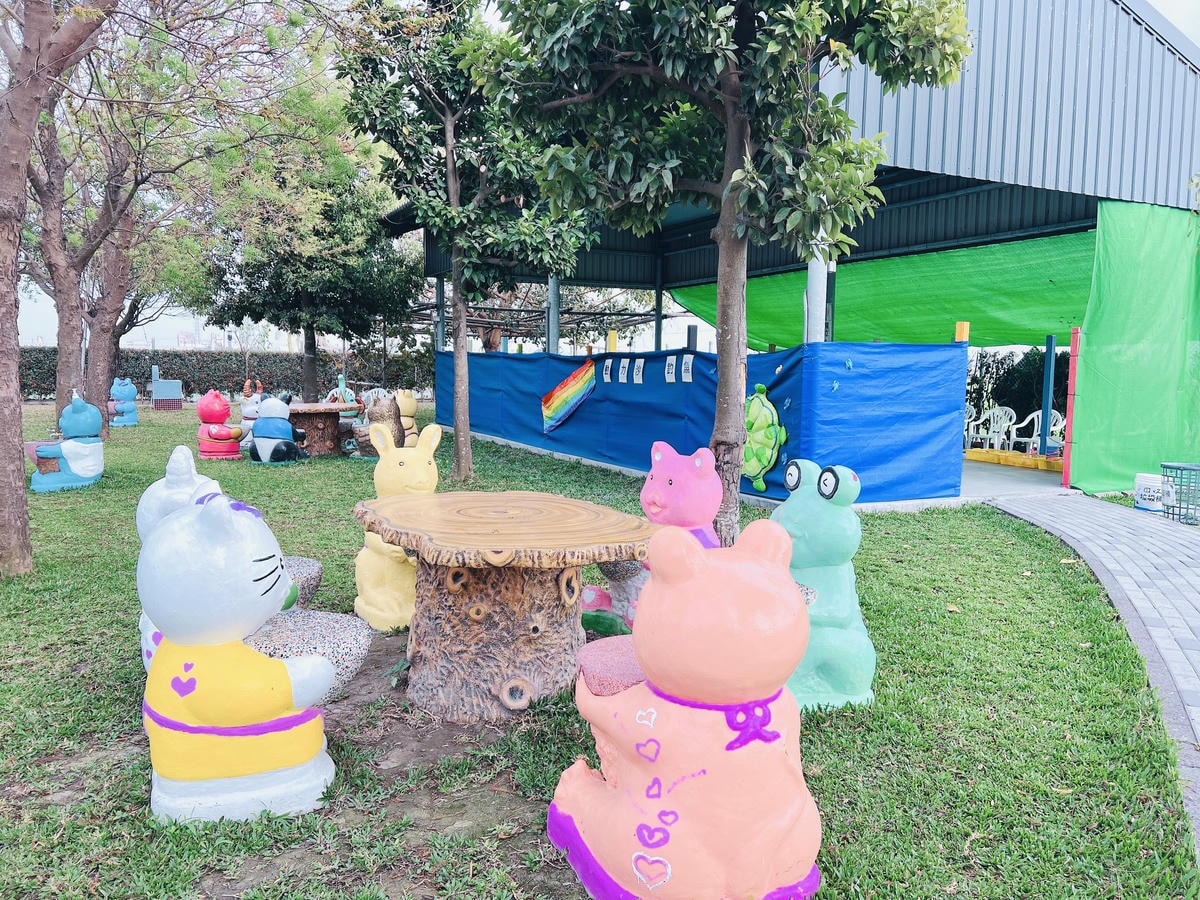 ★彰化●長頸鹿休閒農場*週末限定親子點,親子手搖船、電動車、 ★彰化●長頸鹿休閒農場*週末限定親子點,親子手搖船、電動車、