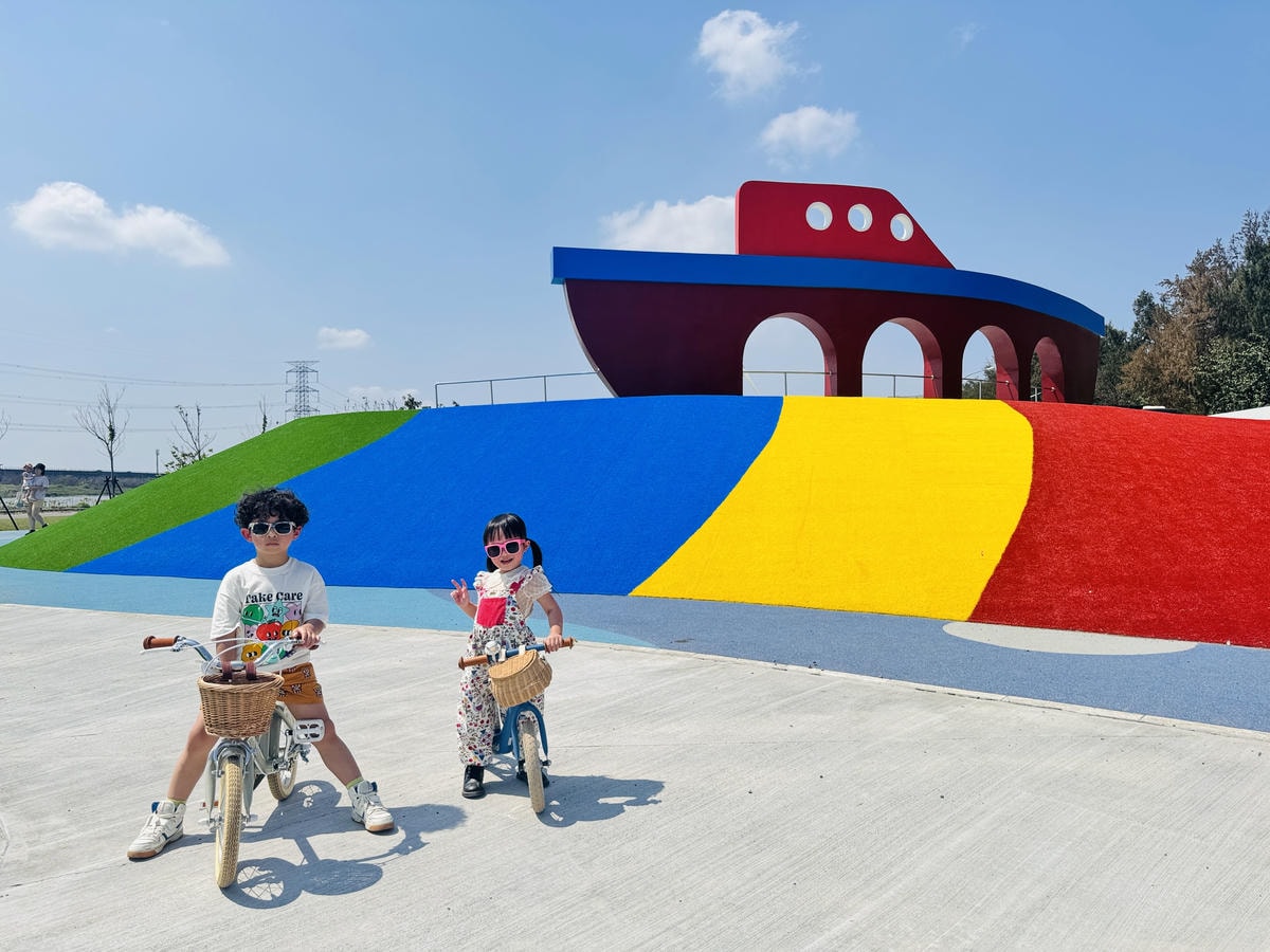 ★彰化親子景點推薦★『嬉濱海豚公園』彰化首座濱海特色遊戲場, ★彰化親子景點推薦★『嬉濱海豚公園』彰化首座濱海特色遊戲場,