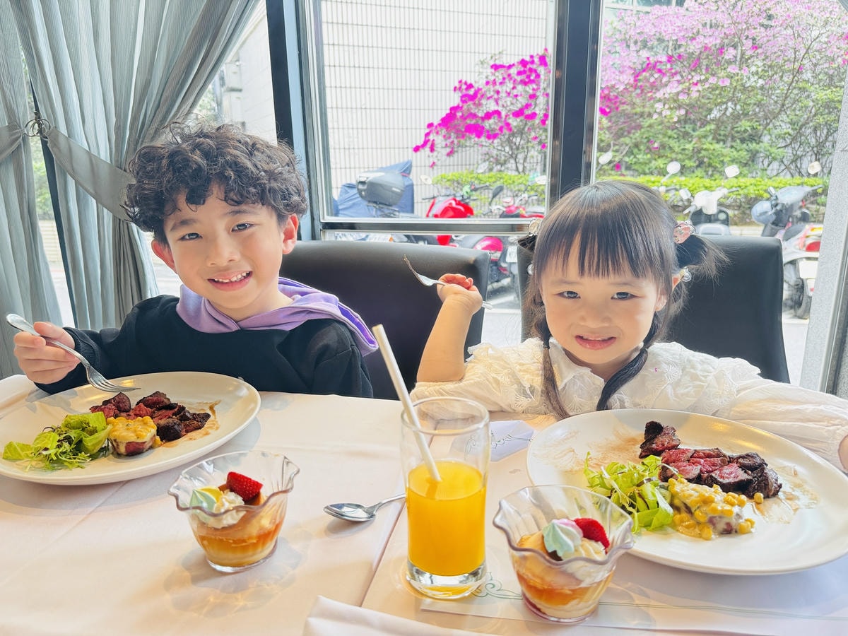 ★台北餐廳推薦★老字號經典牛排館『雅室牛排-仁愛圓環店』,情 ★台北餐廳推薦★老字號經典牛排館『雅室牛排-仁愛圓環店』,情