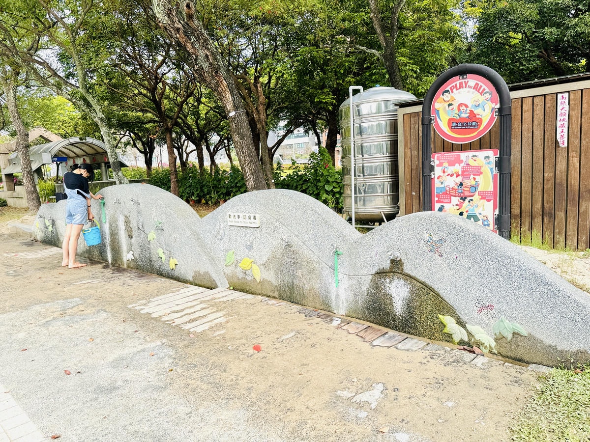 ★台北●大安區★隱藏在大安森林公園內的『森林之王兒童遊戲場』